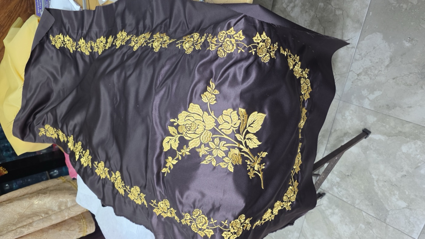 Bordado de gran formato en espalda realizado por Bordados Hoy